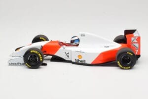 McLaren Ford MP4/8 #7 M. Hakkinen 1993 Minichamps 1:18 530931837 Metalli — kuva 3 / 6