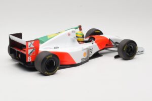 McLaren MP4/8 Ford #8 A. Senna Winner Australian GP 1993 Minichamps 1:18 540933838 Metalli — kuva 2 / 7