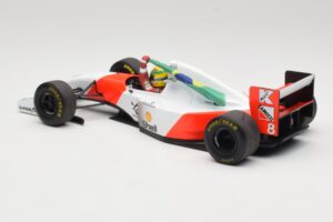 McLaren MP4/8 Ford #8 A. Senna Winner Australian GP 1993 Minichamps 1:18 540933838 Metalli — kuva 6 / 7