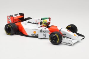 McLaren MP4/8 Ford #8 A. Senna Winner European GP Donington 1993 Minichamps 1:18 540931848 Metalli — kuva 4 / 6