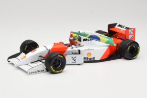 McLaren MP4/8 Ford #8 A. Senna Winner European GP Donington 1993 Minichamps 1:18 540931848 Metalli
