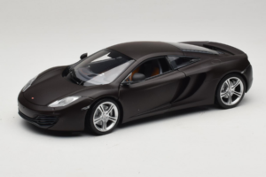McLaren MP4-12C Matt Black Minichamps 1:18 110133021 Metalli