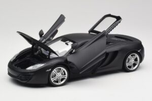 McLaren MP4-12C Matt Satellite Harmaa Minichamps 1:18 110133024 Metalli — kuva 2 / 8