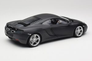 McLaren MP4-12C Matt Satellite Harmaa Minichamps 1:18 110133024 Metalli — kuva 3 / 8