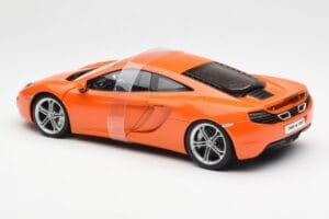 McLaren MP4-12C Oranssi AUTOart 1:18 76006 Metalli — kuva 7 / 8