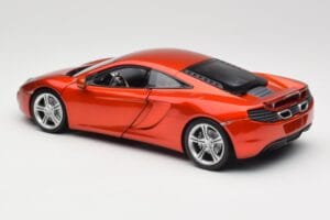 McLaren MP4-12C Orange Metallic Minichamps 1:18 110133020 Metalli — kuva 7 / 8