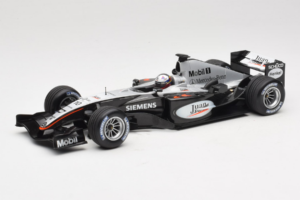 McLaren MP4-19 Mercedes J.P. Montoya Test Car 2005 Minichamps 1:18 533051880 Metalli