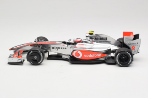 McLaren MP4-24 Mercedes #2 H. Kovalainen F1 2009 Minichamps 1:18 503091802 Metalli — kuva 3 / 7