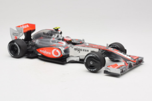 McLaren MP4-24 Mercedes #2 H. Kovalainen F1 2009 Minichamps 1:18 503091802 Metalli — kuva 4 / 7