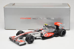 McLaren MP4-24 Mercedes #2 H. Kovalainen F1 2009 Minichamps 1:18 503091802 Metalli — kuva 7 / 7