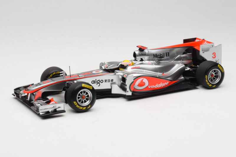 McLaren MP4-26 Mercedes #3 L. Hamilton Vodafone McLaren Showcar F1 2011 Minichamps 1:18 530111873 Metalli