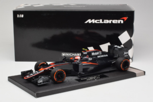 McLaren MP4-30 Honda #22 J. Button McLaren Honda F1 Team Spanish Grand Prix 2015 Minichamps 1:18 537151122 Metalli — kuva 7 / 7