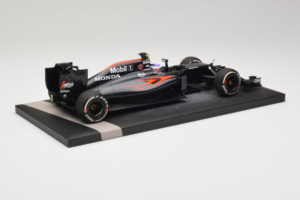 McLaren MP4-31 Honda #22 J. Button McLaren Honda F1 Team Chinese Grand Prix 2016 Minichamps 1:18 537161822 Metalli — kuva 3 / 7