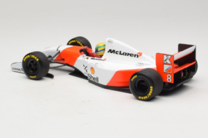 McLaren MP4/8 Ford #8 A. Senna Marlboro McLaren 1993 Minichamps 1:18 540931808 Metalli — kuva 5 / 7