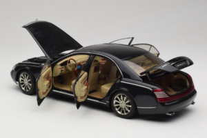 Maybach 57S Musta AUTOart 1:18 76156 Metalli — kuva 5 / 7