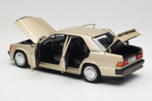 Mercedes 190E W201 2.3-16 Smoke Silver Metallic Norev 1:18 183831 Metalli — kuva 5 / 8