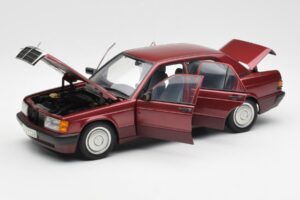 Mercedes 190E W201 2.0 Punainen Dealer Edition AUTOart 1:18 B66040383 Metalli — kuva 2 / 8