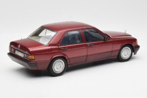 Mercedes 190E W201 2.0 Punainen Dealer Edition AUTOart 1:18 B66040383 Metalli — kuva 3 / 8