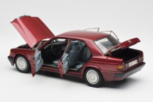 Mercedes 190E W201 2.0 Punainen Dealer Edition AUTOart 1:18 B66040383 Metalli — kuva 5 / 8