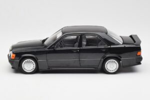 Mercedes 190E 2.3-16 W201 Musta Jälleenmyyjäpainos Norev 1:18 B66040663 Metalli — kuva 4 / 8