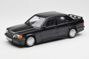 Mercedes 190E 2.3-16 W201 Musta Jälleenmyyjäpainos Norev 1:18 B66040663 Metalli
