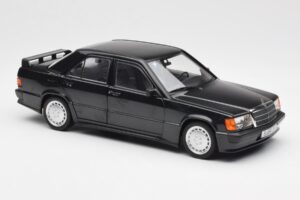 Mercedes 190E 2.3-16 W201 Musta Jälleenmyyjäpainos Norev 1:18 B66040663 Metalli — kuva 6 / 8