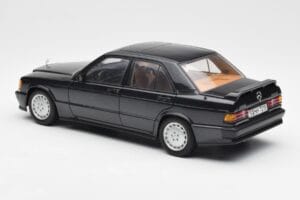 Mercedes 190E 2.3-16 W201 Sinimusta Metallic AUTOart 1:18 76122 Metalli — kuva 7 / 8