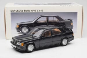 Mercedes 190E 2.3-16 W201 Sinimusta Metallic AUTOart 1:18 76122 Metalli — kuva 8 / 8