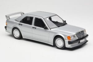 Mercedes 190E 2.5-16 EVO 1 W201 Hopea Minichamps 1:18 155036001 Metalli — kuva 4 / 6