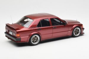 Mercedes 190E 2.5-16 W201 RAUH-Welt Republik Punainen Otto 1:18 OT1083 Hartsi — kuva 2 / 6