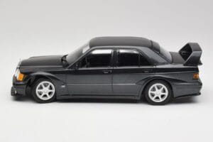 Mercedes 190E W201 2.5-16 EVO 2 Musta Metallic Minichamps 1:18 155036100 Metalli — kuva 3 / 6