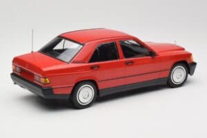 Mercedes 190E W201 Punainen Minichamps 1:18 155037000 Metalli — kuva 2 / 6
