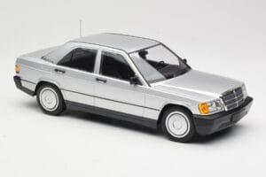 Mercedes 190E W201 Hopea Minichamps 1:18 155037004 Metalli — kuva 4 / 6