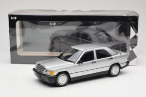 Mercedes 190E W201 Hopea Minichamps 1:18 155037004 Metalli — kuva 6 / 6