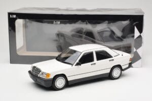 Mercedes 190E W201 Valkoinen Minichamps 1:18 155037002 Metalli — kuva 6 / 6