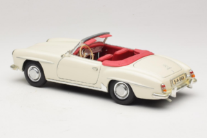 Mercedes 190SL Valkoinen Maisto 1:18 50274 Metalli — kuva 7 / 8