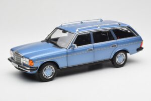 Mercedes 200 S123 T-Model Diamond Sininen Jälleenmyyjäpainos Norev 1:18 B66040671 Metalli