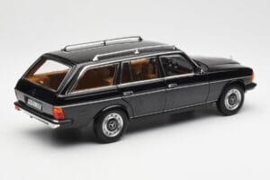 Mercedes 200 T S123 Musta Norev 1:18 183735 Metalli — kuva 3 / 8