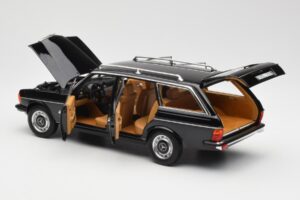 Mercedes 200 T S123 Musta Norev 1:18 183735 Metalli — kuva 5 / 8