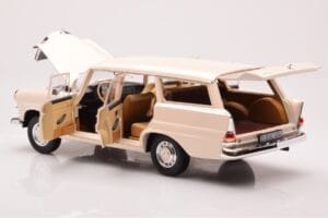 Mercedes 200 Universal W110 Kerma Norev 1:18 183709 Metalli — kuva 5 / 8
