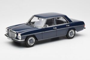 Mercedes 200 W114 Midnight Sininen Jälleenmyyjäpainos Norev 1:18 B66040694 Metalli