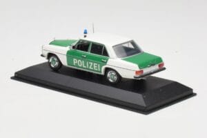 Mercedes 200 W115 Poliisi Minichamps 1:43 400034090 Metalli — kuva 3 / 4