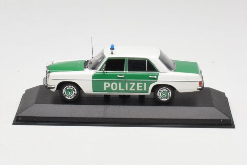 Mercedes 200 W115 Poliisi Minichamps 1:43 400034090 Metalli