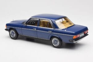 Mercedes 200 W123 Surf Sininen Norev 1:18 183710 Metalli — kuva 7 / 8