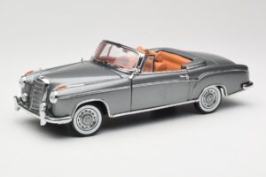 Mercedes 220 SE W128 Avoauto Grey Metallic Sun Star 1:18 3352-M1 Metalli