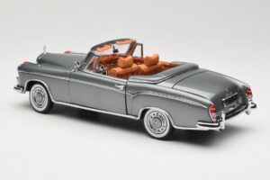 Mercedes 220 SE W128 Avoauto Grey Metallic Sun Star 1:18 3352-M1 Metalli — kuva 7 / 8