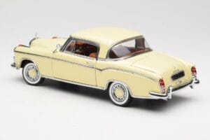 Mercedes 220 SE W128 Coupe Beige Sun Star 1:18 3562 Metalli — kuva 7 / 8