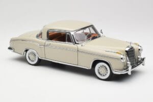 Mercedes 220 SE W128 Coupe Vaaleanharmaa Sun Star 1:18 3568 Metalli — kuva 6 / 8
