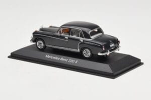 Mercedes 220S W180 Vaaleanharmaa Minichamps 1:43 B66040534 Metalli — kuva 3 / 4