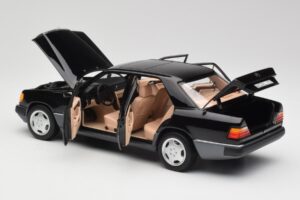 Mercedes 230E W124 AMG Wheels Musta Rajoitettu Erä Norev 1:18 183950 Metalli — kuva 5 / 12